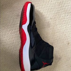 Air Jordan 11 (XI)